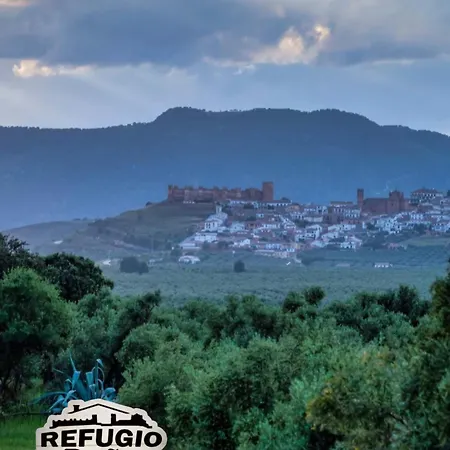 Апартаменты Refugio De Banos Баньос-де-ла-Энсина